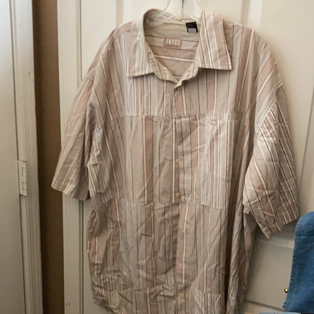 FINAL MARKDOWN Men’s enyce short sleeved shirt 3xl